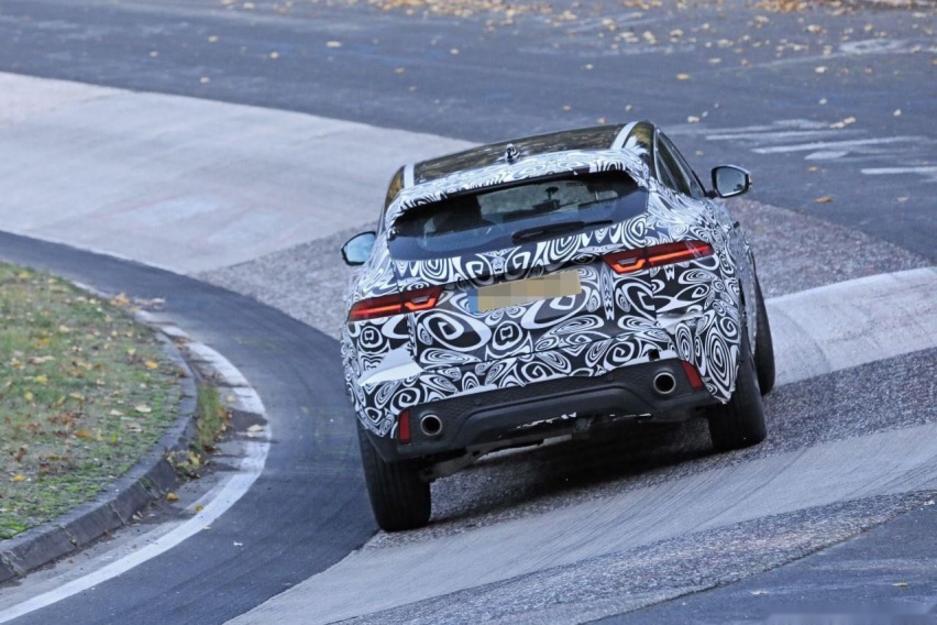 jaguar-e-pace-2021-facelift-nurburgring-fotos-espia-202072081-1603350487_7.jpg