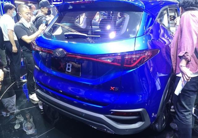 嘉悦X8亮相成都车展：主打家用大空间，前脸仍具玛莎气息