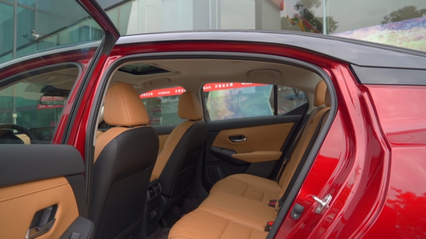 加油的“电车”，试驾e-POWER轩逸，续航长油耗低，13.89万元起