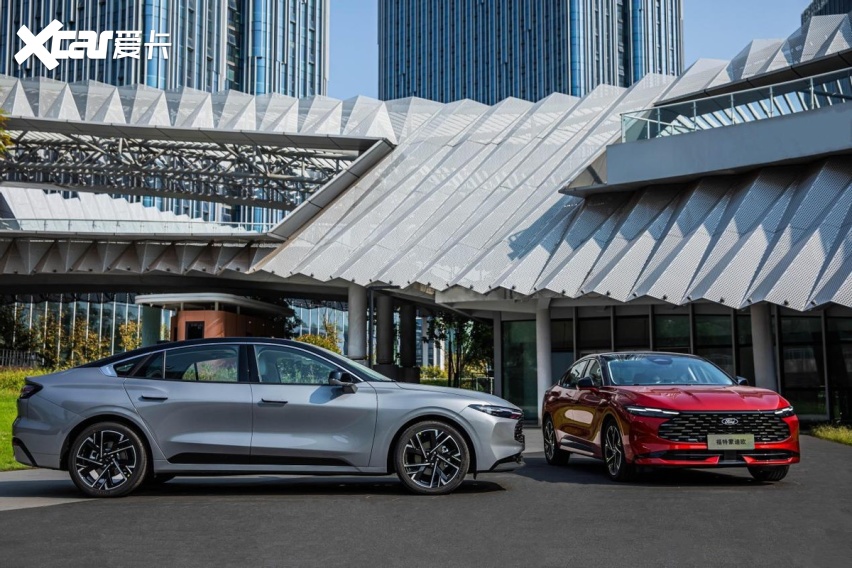 15万级燃油性能王！新蒙迪欧2.0T 6秒破百，8155芯片快过电车