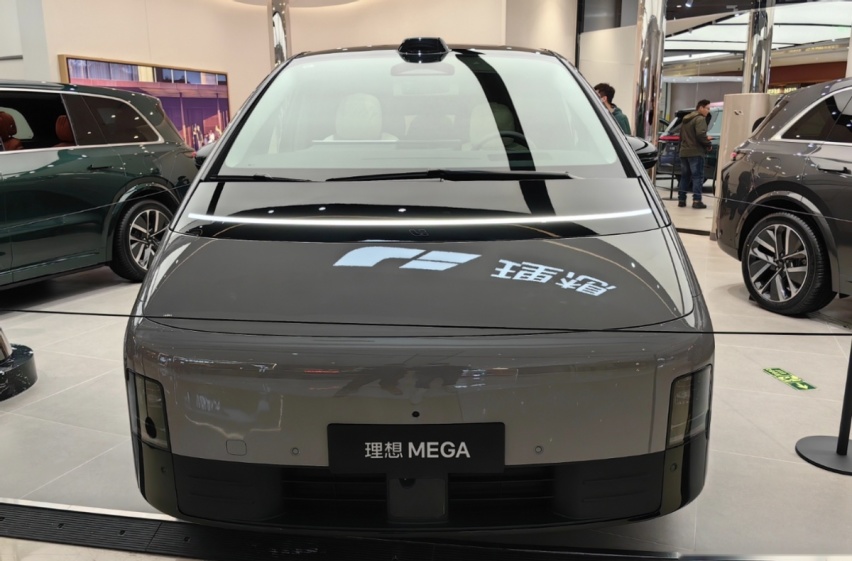 理想终于反思了，MEGA销量公布，可惜都晚了