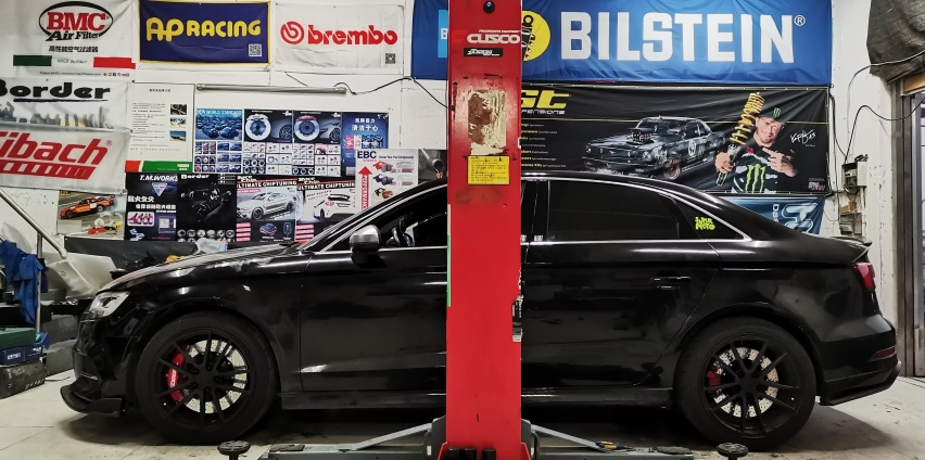 奥迪S3/8VS改装升级Rotora刹车 大六活塞