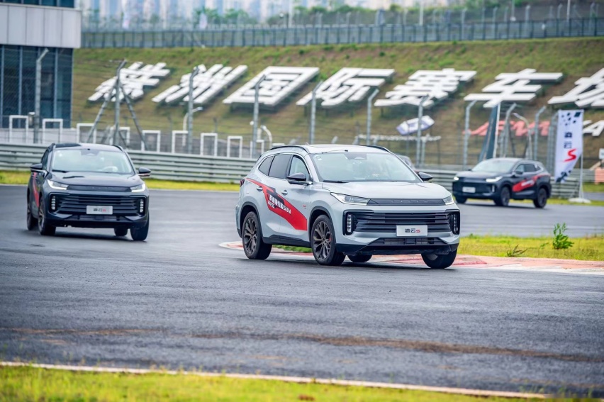 6秒破百，16万级的“赛道级性能SUV”星途凌云S上市