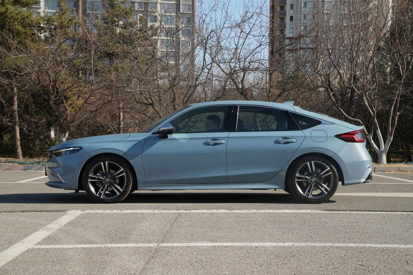 本田型格HATCHBACK上市，混动版能否挑战秦PLUS DM-i