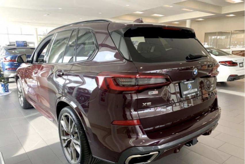 搭载4.4T双涡轮增压V8 改款宝马X5 M50i实拍