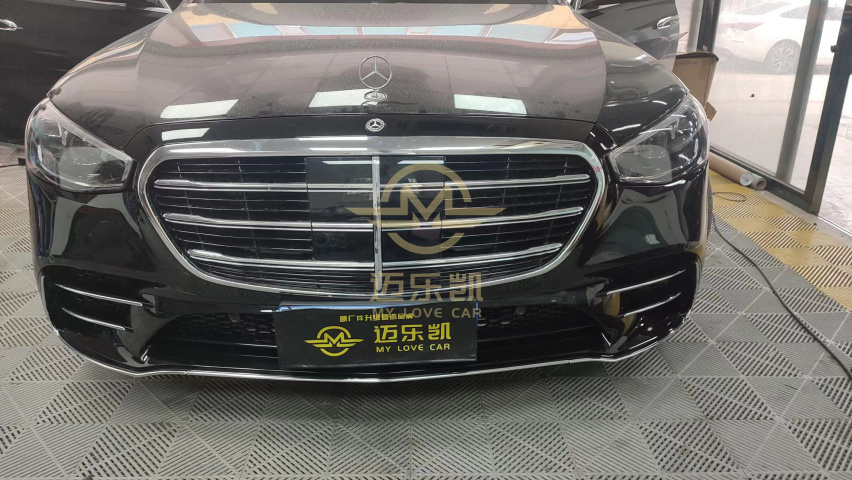 广州22款奔驰S400L改装原厂前杠运动包围