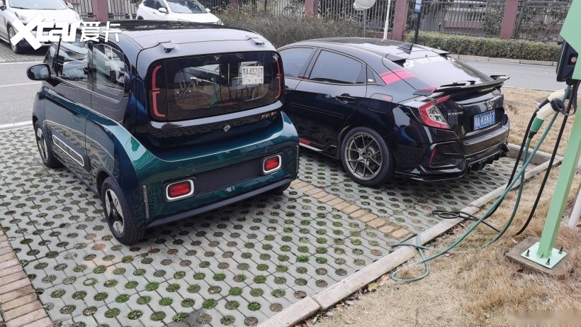 和表哥交换体验欧拉黑猫和宝骏KiWi EV，结果很惊喜！