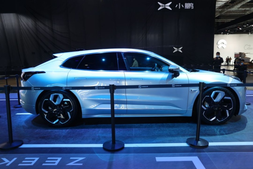 2021上海车展探馆丨定位轿跑 实拍极氪ZEEKR 001