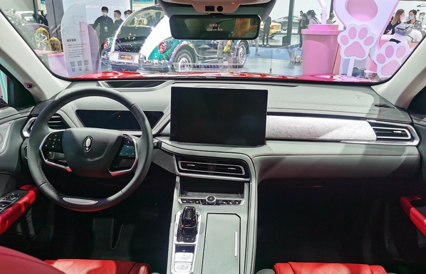 2021成都车展：欧拉樱桃猫正式发布，续航超600km！