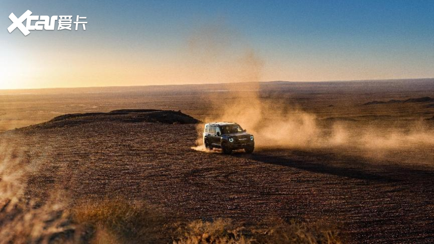 原厂双油箱1400km续航三把锁+9种地形模式二代哈弗H9穿越版越野解