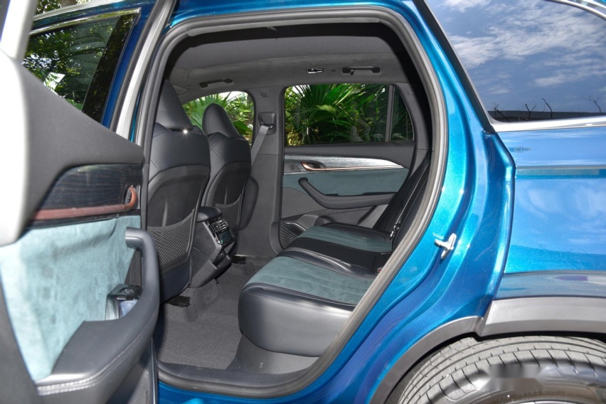 2.0T中型SUV，不足16万，星越L到底值不值？