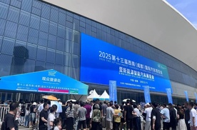 人真多！够实惠！成都五一购车去西南车展，两大会场同步开启