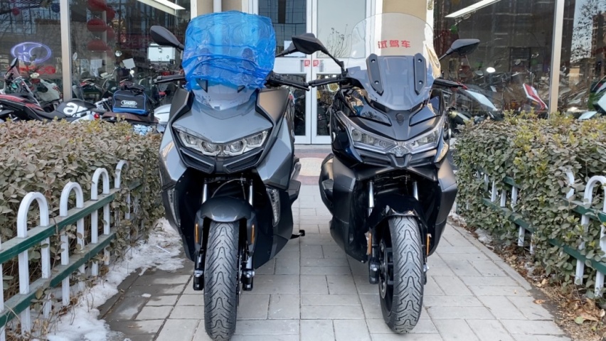无极350踏板和力刻318纳米新款发布后，光阳S350和钱江350火了