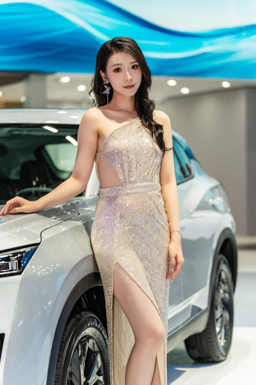 2024广州车展小姐姐大合集！是真男人就坚持到最后一张！