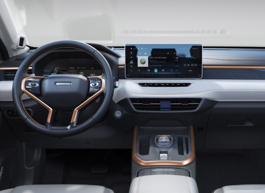 月薪8000买车，10万级热门SUV，哈弗初恋与瑞虎7 PLUS怎么选