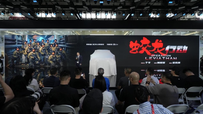 捅破中国越野天花板，猛士科技三车齐发重塑豪华越野市场格局