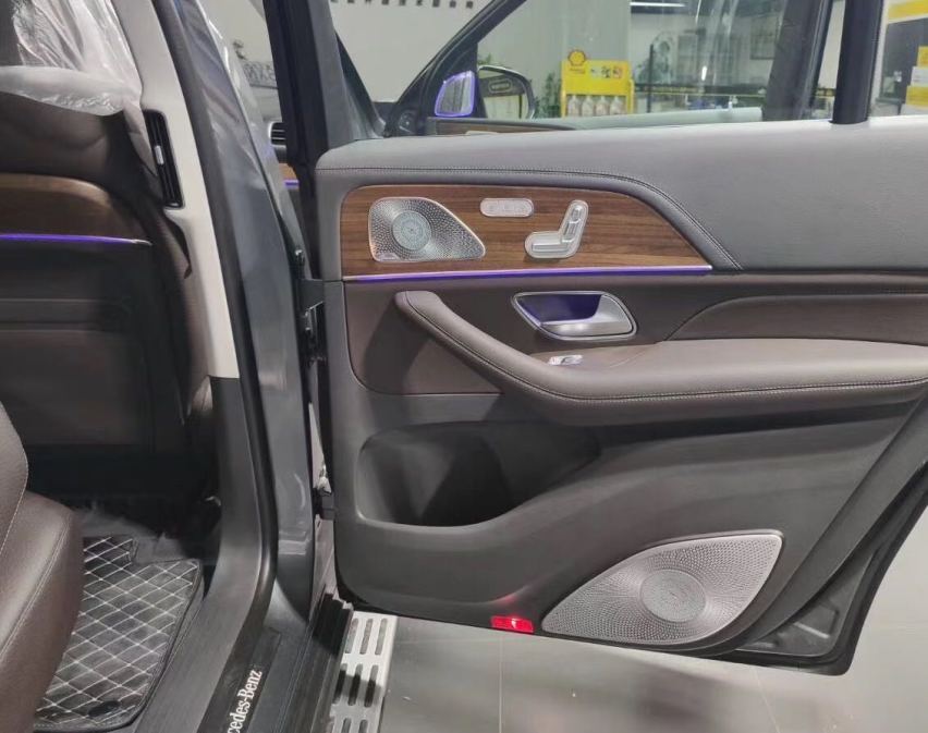 20款奔驰GLS450改装大柏林音响26喇叭音响