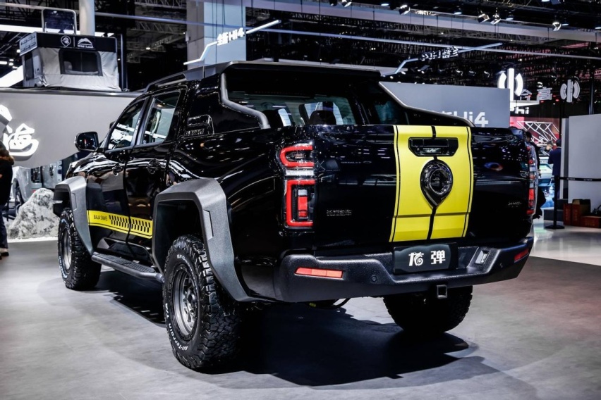 2023款乘用炮12.68万元起正式上市 长城炮最强皮卡阵容惊艳上海车