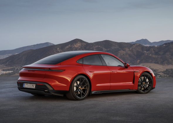 ܇չǰհMacan TRX5܇װllֵڴ