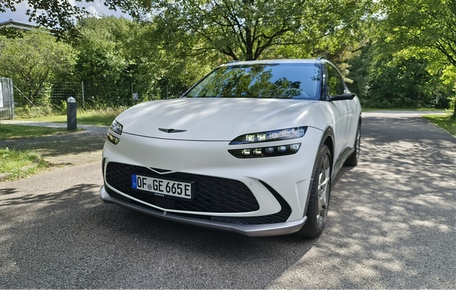 国内首发评测捷尼赛思GV60：求解电动车时代Modern Luxury