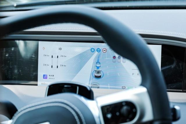 SEV赛道迎新玩家，比亚迪试水激光雷达，跟阿维塔11相比实力几何？