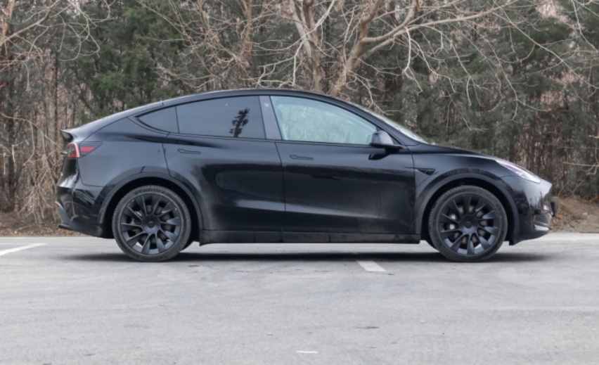 30万大空间纯电SUV，ID.6 CROZZ对比Model Y你选谁？