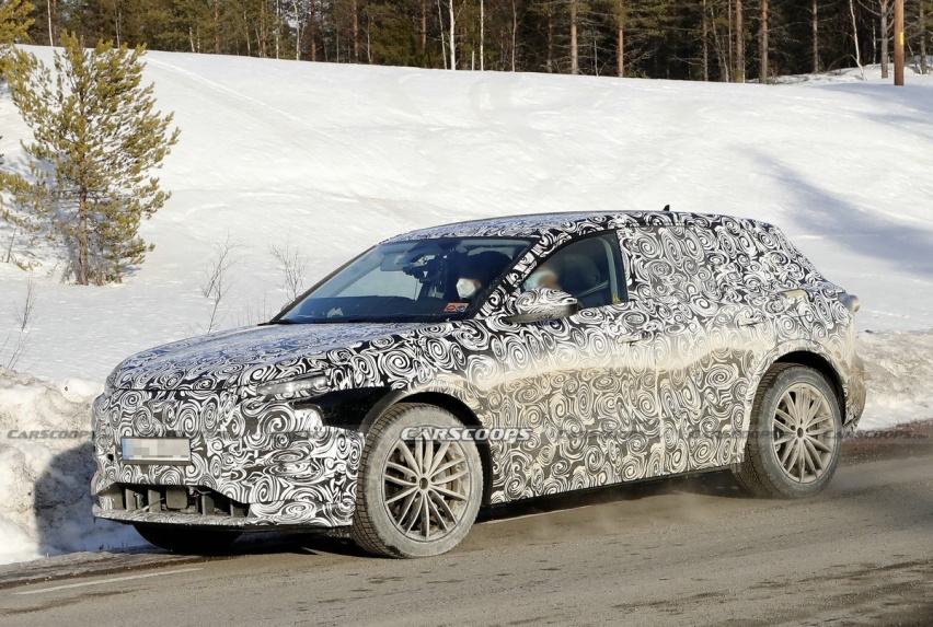 2022-Audi-Q6-e-tron-CarPix-24.jpg