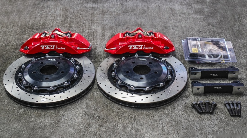 刹车改装案例分享~TEI Racing刹车P40NS+四活塞卡钳套件