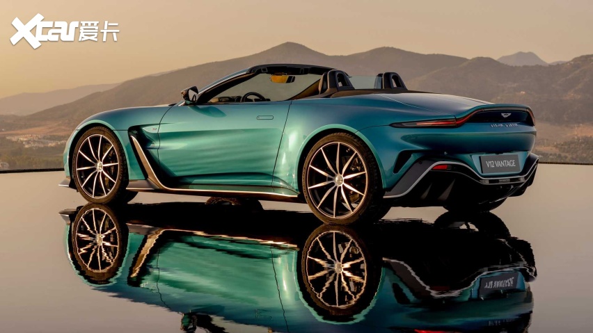 软顶敞篷设计 阿斯顿·马丁V12 Vantage Roadster发布