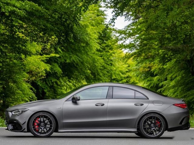 全新梅赛德斯-CLA 45 S官图曝光 搭2.0T发动机