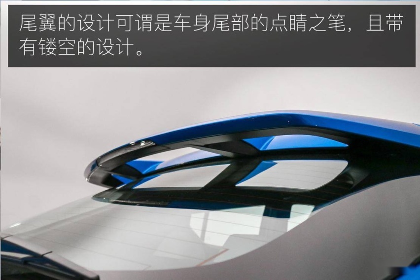 极具设计美感的 SUV 广汽丰田 C-HR EV 实拍
