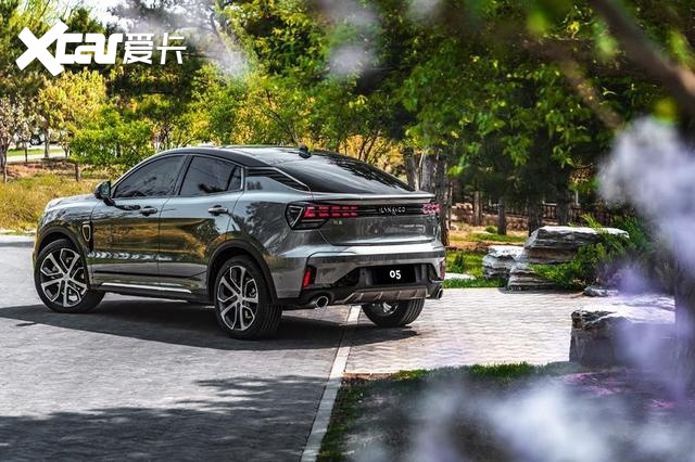拳打宝马X4、脚踢奥迪Q3等车型，领克05这身板能行不？