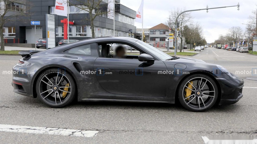 保时捷911 Turbo曝光，主动套件加持，01加速2.5秒