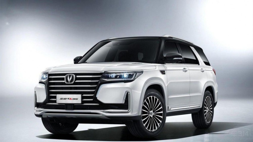 阿维塔11对长安CS95 谁受年轻用户青睐