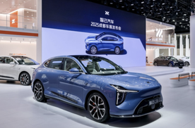 预售订单破48,000台！2025成都车展，超级增程就看智己！