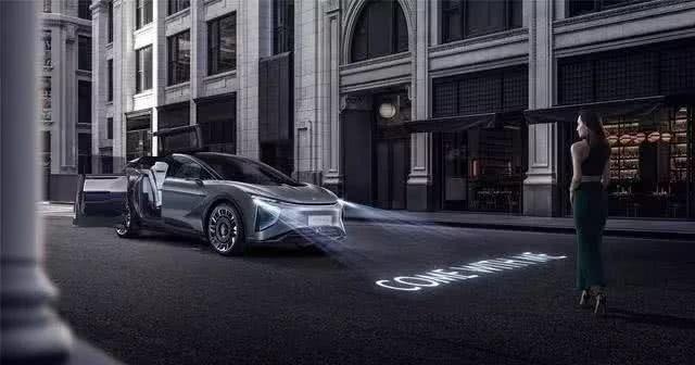 走上国际舞台的国产性能车，跨界成瘾，奥迪最小的Allroad