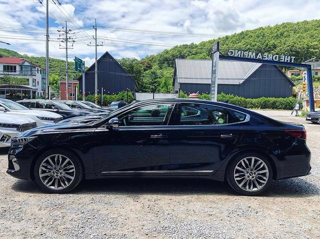 沉稳大气 新款起亚k7海外实车街拍-爱卡汽车爱咖号