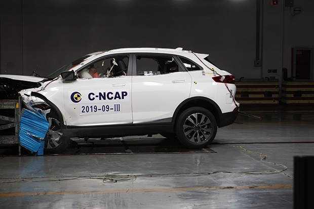 3款新造车势力获C-NCAP五星安全 浅析电动车安全这件事