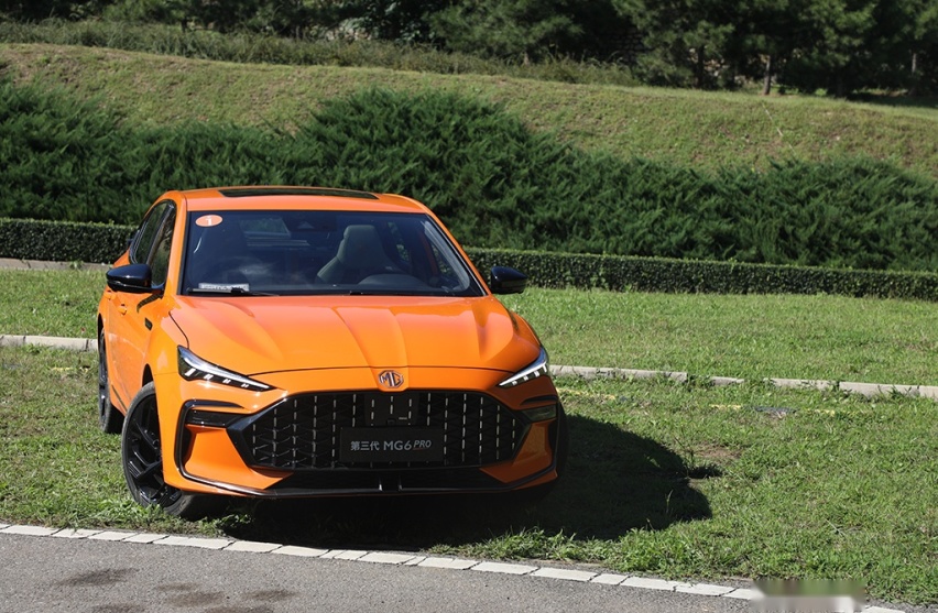 将“运动”做到极致 道路试驾第三代MG6 PRO
