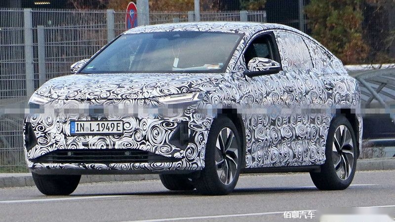 audi-q4-e-tron-and-q4-e-tron-sportback-spy-photos (2).jpg