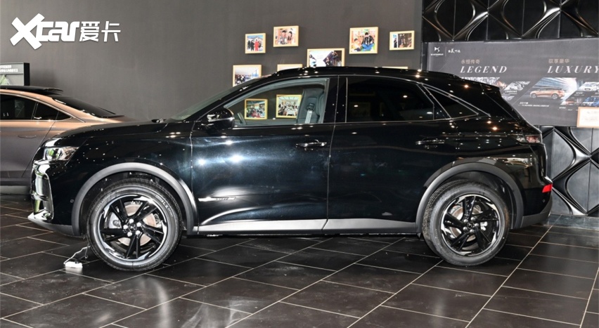全车增加特殊标识 DS 7卢浮典藏版你爱了吗？