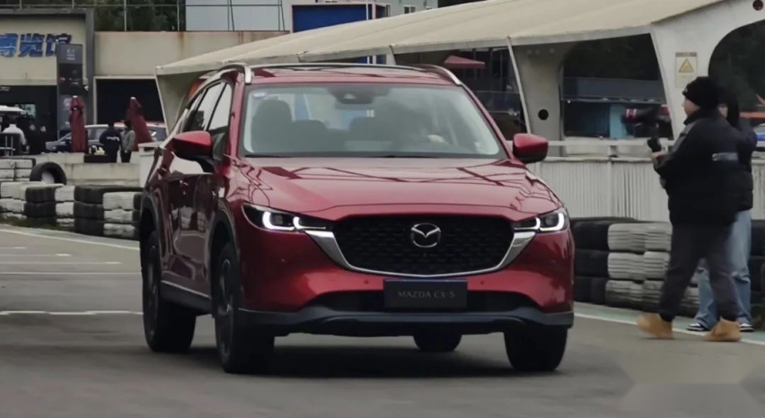 赛道体验CX-5：12万元级的驾驶快乐，也只有马自达能给到了