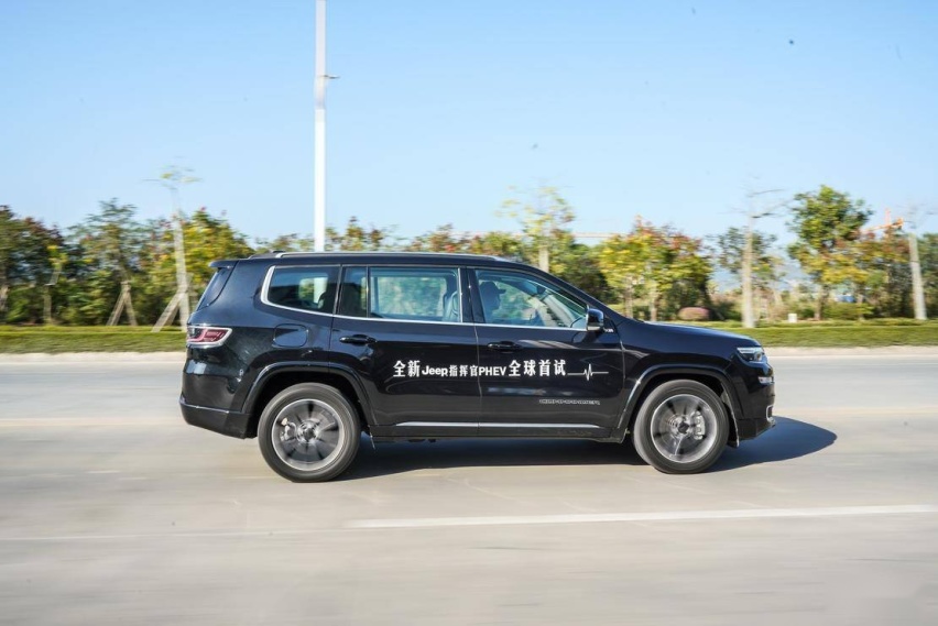 指挥官PHEV5.jpg