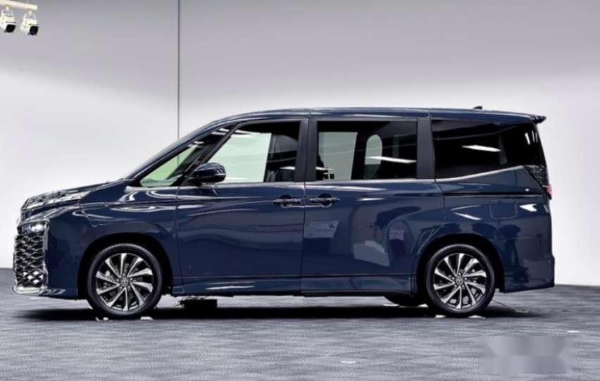 运动型MPV？新一代丰田VOXY海外开售，价格仅为埃尔法一半