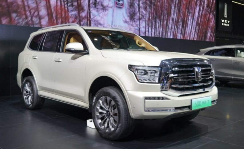 坦克500混动版车展登场！续航790Km油耗2.2L，搭载2.0T混动