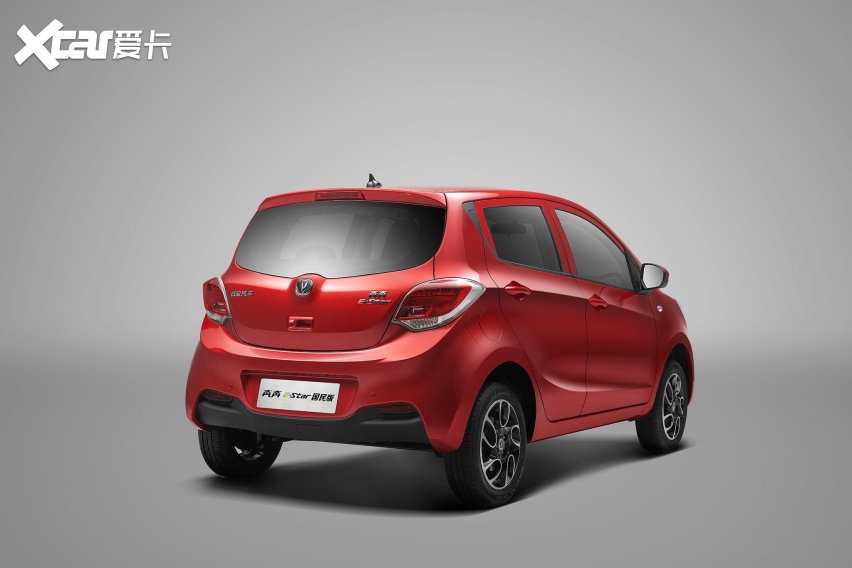 4.98万元 奔奔e-star国民版多彩款上市 配置升级