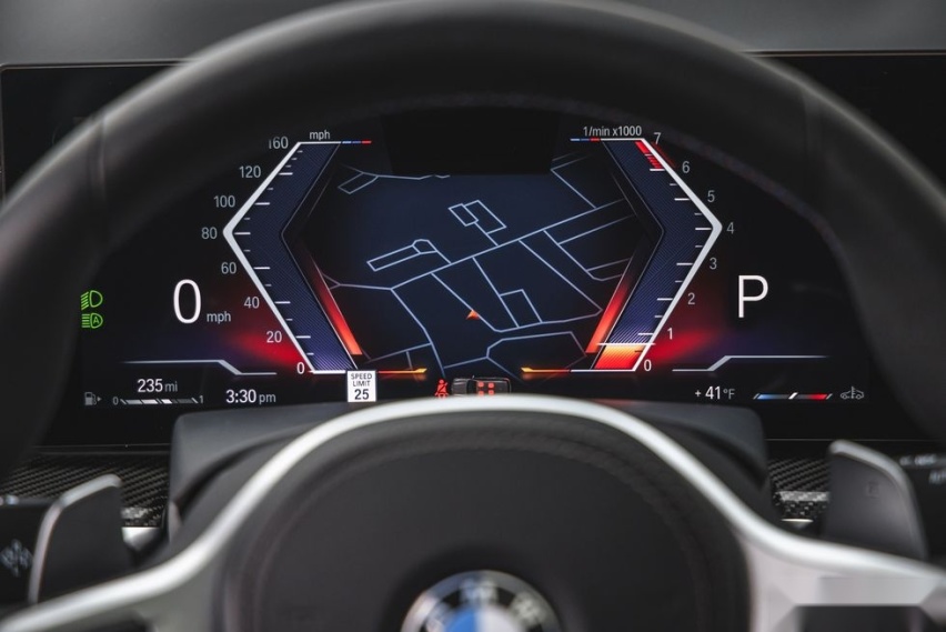 破百4.5秒，4.4T V8+8AT，内外大改，百万级新款宝马X7测评