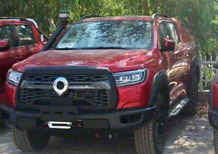 长城炮越野版车型曝光，加装涉水喉的真越野车型