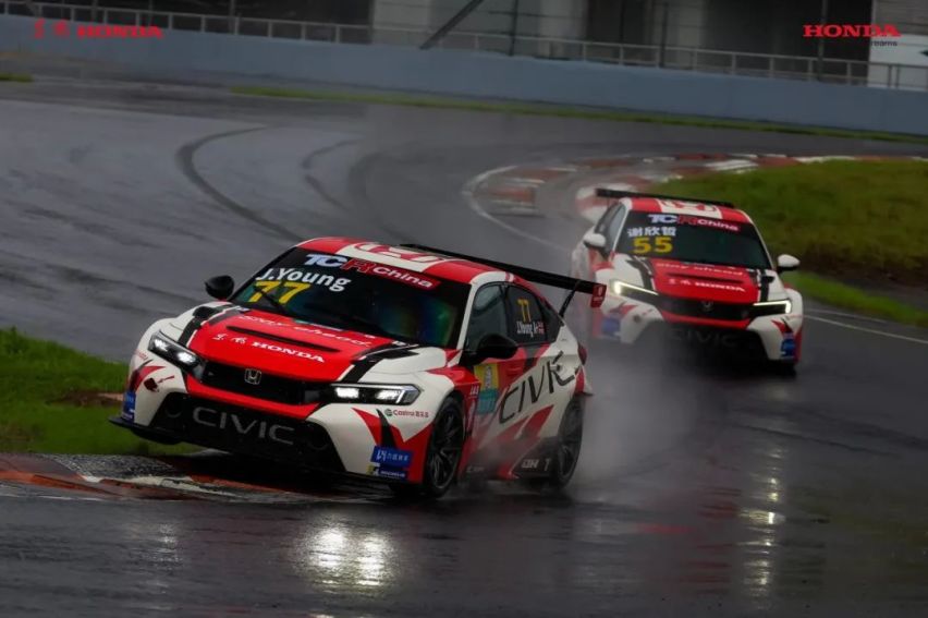 TCR China绍兴排位雨中激战 全新思域FL5 TYPE R TC