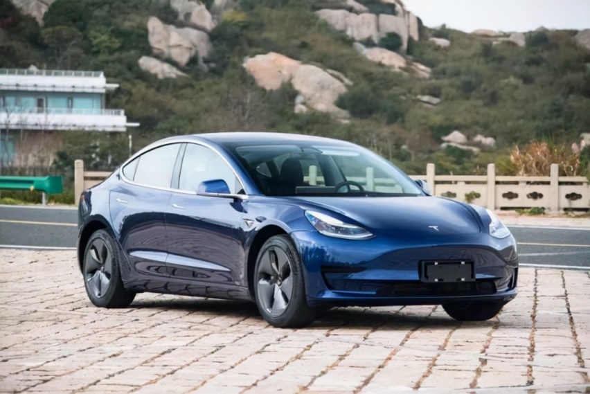标准续航汉EV挑战低配Model 3，谁才是20万级别纯电家轿的王者？